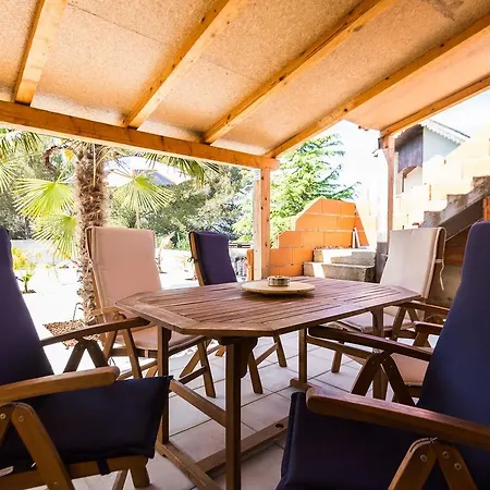 Ferienhaus Holliday Maxdom Sukošan