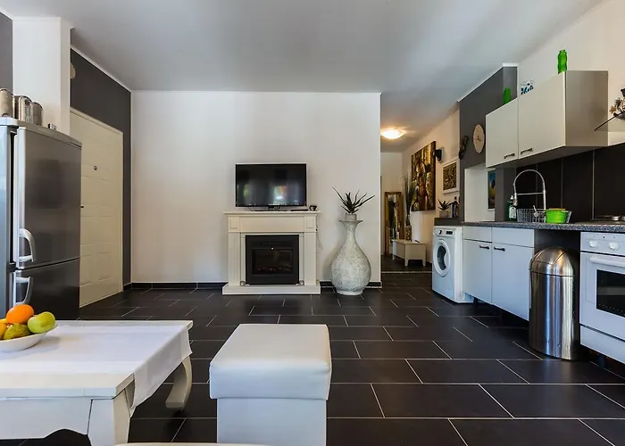 Holliday Maxdom Casa vacanze Sukošan